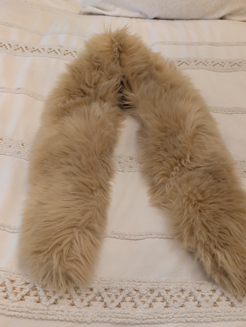 Ann Taylor Faux Fur Scarf in Tan